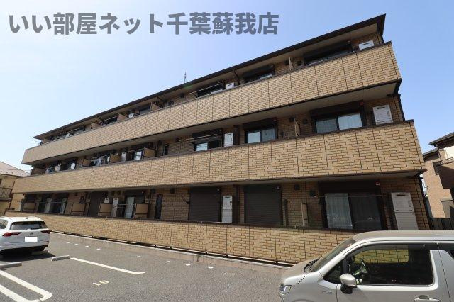 ラテル