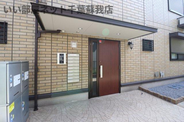 ラテルのエントランス|安心オートロック付き♪