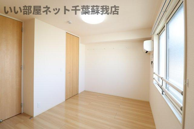 ラテルの洋室|個人の部屋や寝室として使える洋室です