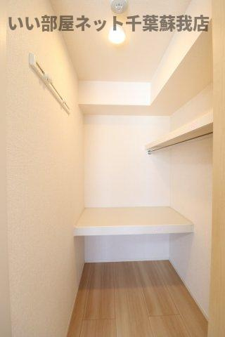 ラテルの収納|憧れのウォークインクローゼット！