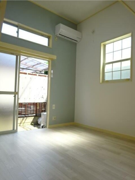 アクール鶴瀬の居間・リビング