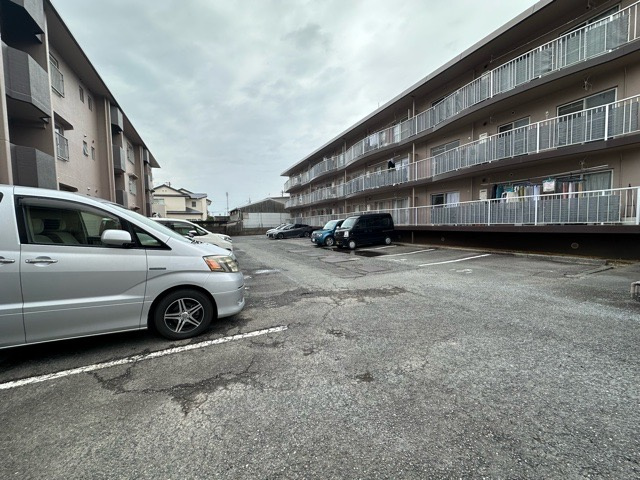 サンハイツ堰下　Ｂの駐車場