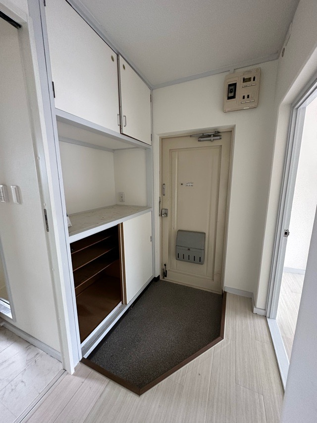 サンハイツ堰下　Ｂの玄関