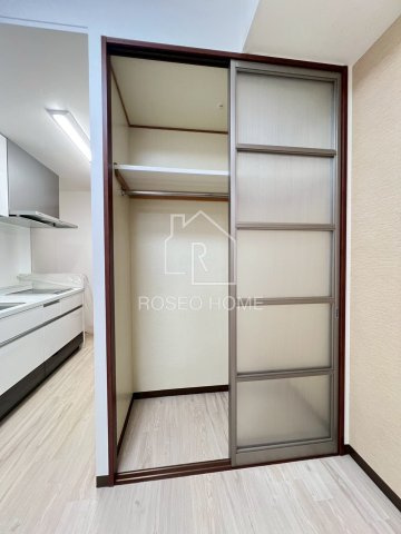 コンソラーレ土佐堀の収納