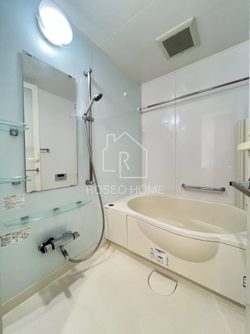 コンソラーレ土佐堀の浴室