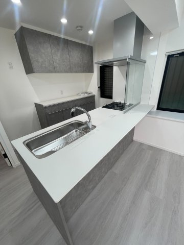 レフィナード湘南のキッチン|きれいなキッチンです