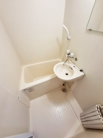 ストーンマナーの浴室