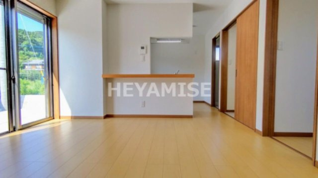 カーサ松山の居間・リビング