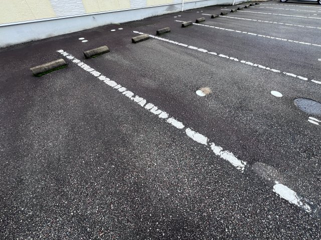 スマイルⅡ番館の駐車場