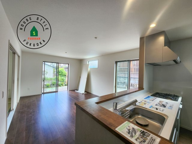 糟屋郡志免町片峰中央4丁目第1-2棟（1号棟）のキッチン|キッチンから立ち込める香りが今日の料理を期待させます。