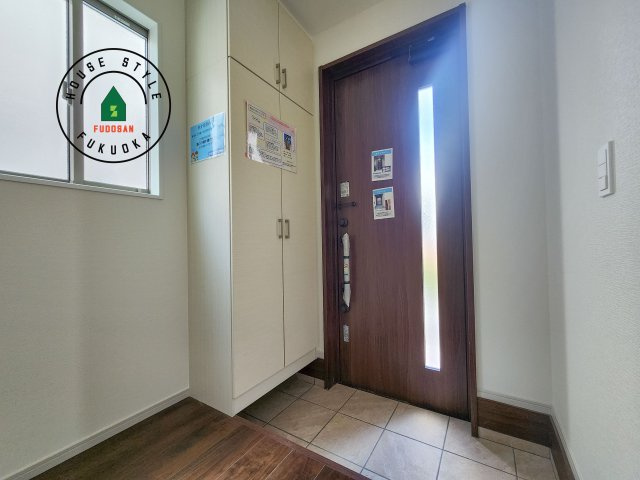 糟屋郡志免町片峰中央4丁目第1-2棟（1号棟）の防犯設備|二重ロックでしっかり防犯対策ができます。