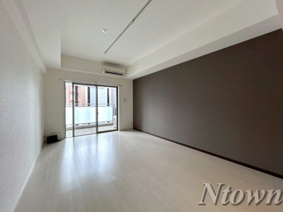 【居間・リビング】 | 千種アヴァンギャルドプレイス | ゆったり過ごせる居間です