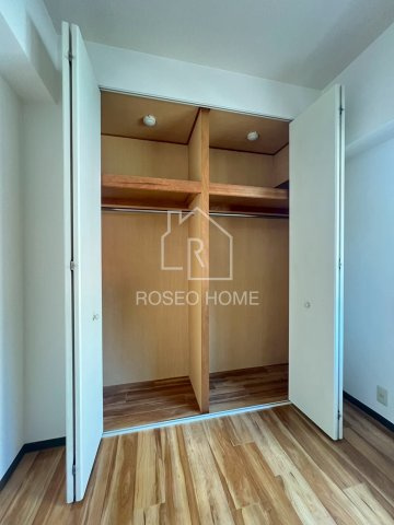 オーラムアルジャン阿波座の収納