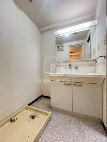 オーラムアルジャン阿波座の洗面所