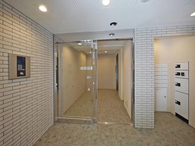 キャトル　セゾンのエントランス