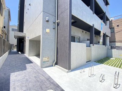 【エントランス】 | ジーイートワ