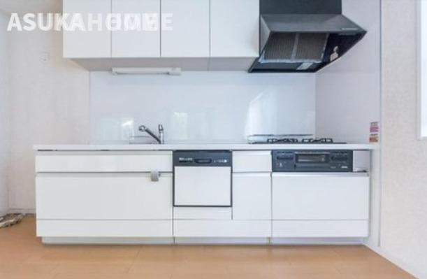 横浜市磯子区峰町 戸建てのキッチン