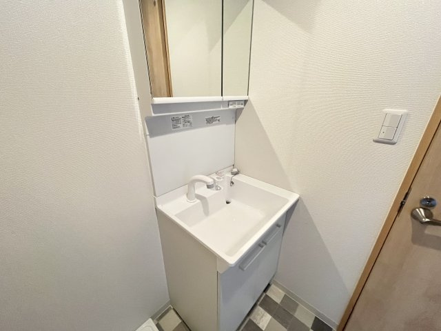 F＋style狭山・池尻中2号館の独立洗面台