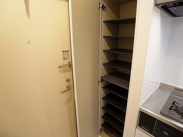 アクア東山の玄関|玄関にはシューズＢＯＸ付いてます