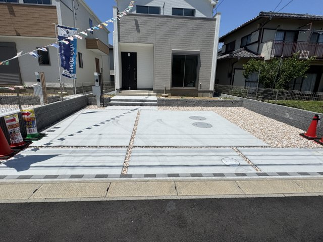 市川市中国分５丁目新築戸建（中国分９期）の駐車場|2号棟駐車スペース・並列2台駐車可