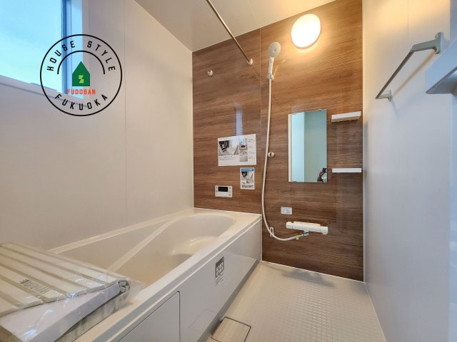 糟屋郡篠栗町和田3丁目第2-2棟（1号棟）の浴室|1日の疲れを癒してくれる広々バスルーム。雨の日のお洗濯にも大活躍な浴室乾燥機付です！