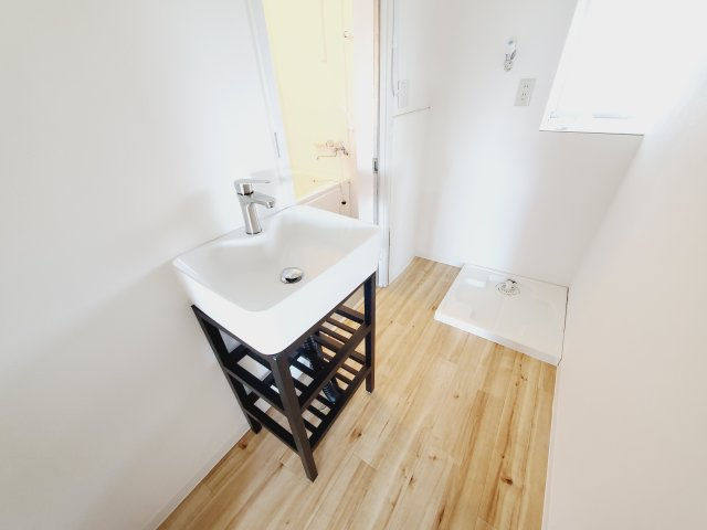 東仁川団地の洗面所