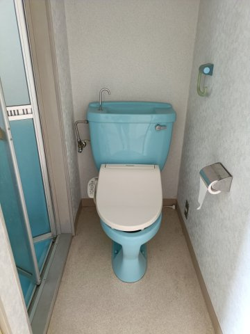 千葉市花見川区浪花町のアパートのトイレ