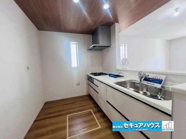 【今すぐご案内可能】知多郡東浦町大字緒川 全5棟 のキッチン|事前予約にて現地ご見学いただけます！お気軽にお問い合わせください♪
■株式会社　セキュアハウス　豊明支店■
住宅ローンに強く、知識、経験豊富なスタッフ在籍
お客様に寄り添い、ご成約後もサポート致します