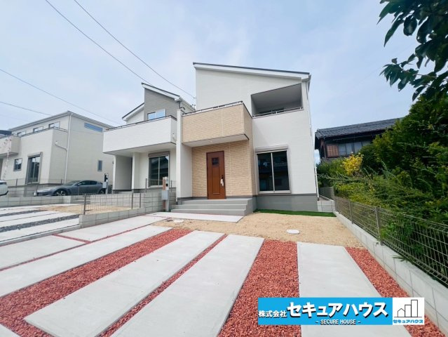 【今すぐご案内可能】知多郡東浦町大字緒川 全5棟 5号棟の駐車場|事前予約にて現地ご見学いただけます！お気軽にお問い合わせください♪
■株式会社　セキュアハウス■
住宅ローンに強く、知識、経験豊富なスタッフ在籍
お客様に寄り添い、ご成約後もサポート致します