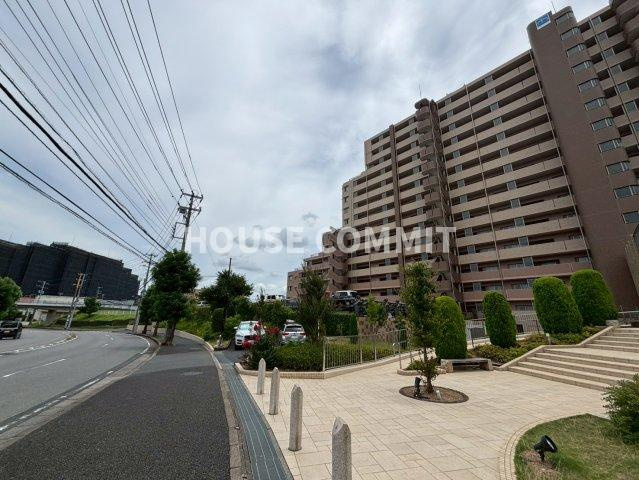 中古マンション　パインズマンション成田の外観