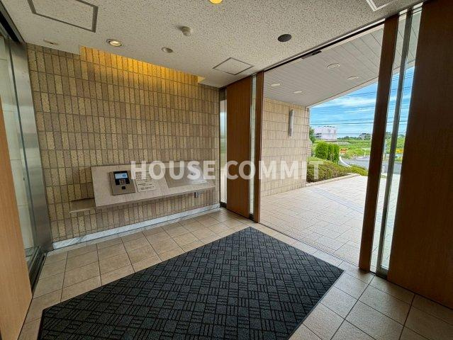 中古マンション　パインズマンション成田のエントランス