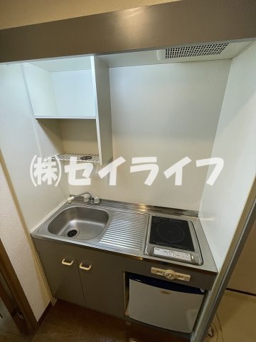 グランドオーク高井田のキッチン