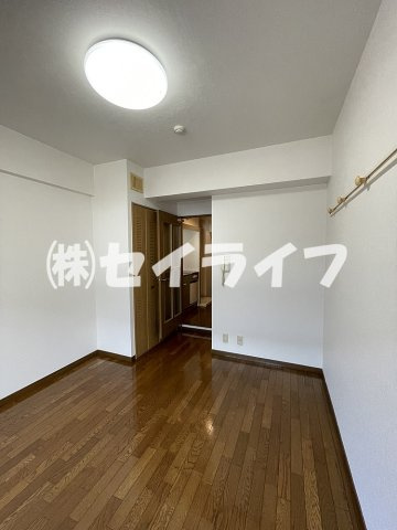 グランドオーク高井田の内装