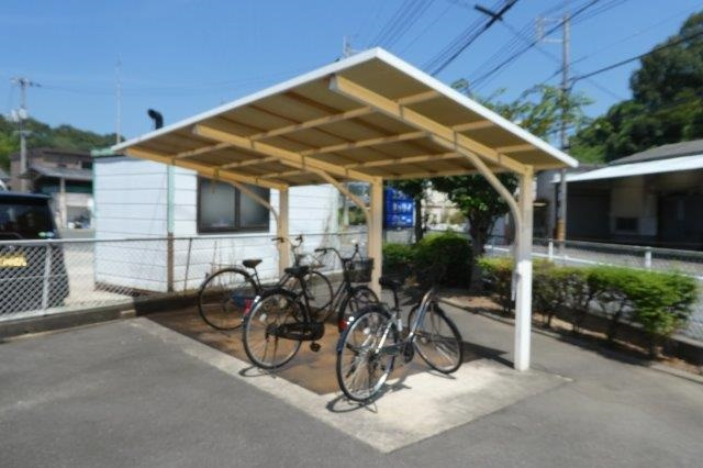 ドミール総社Ｂのその他共用部分|自転車置き場