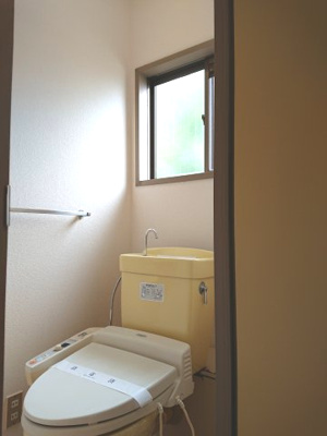 【トイレ】 | 西千葉戸建貸家 | 1階・2階共にトイレがあります。
