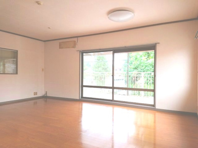 【洋室】 | 西千葉戸建貸家 | 2階洋室15.2帖！エアコン新設済みです！（残置物となります）
