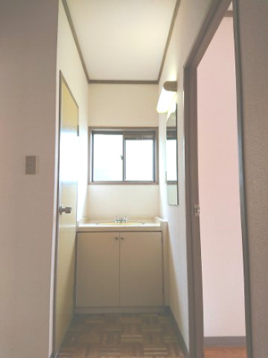 【独立洗面台】 | 西千葉戸建貸家 | 2階洗面所