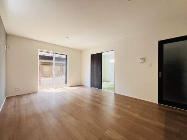 東海市中央町6丁目57『仲介手数料無料』新築戸建ての居間・リビング