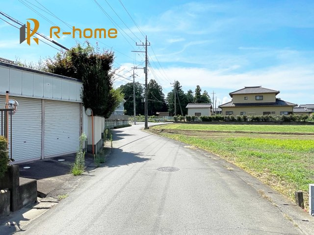 桜川市鍬田第2　新築戸建て　2号棟の前面道路含む現地写真|周辺環境も併せて案内致します♪
閑静な住宅地で笑顔あふれる新生活！
ぜひ現地へお越しください♪