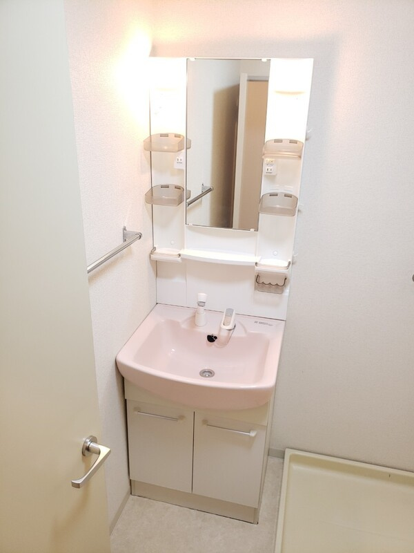 グランドハイツ武蔵野の洗面所