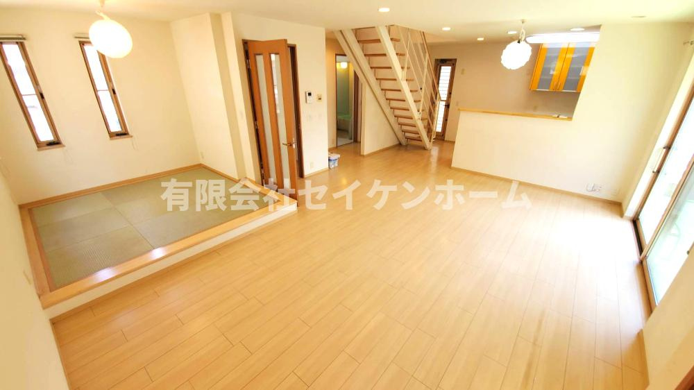 深谷市宿根　中古戸建　トヨタホ－ム様施工の居間・リビング