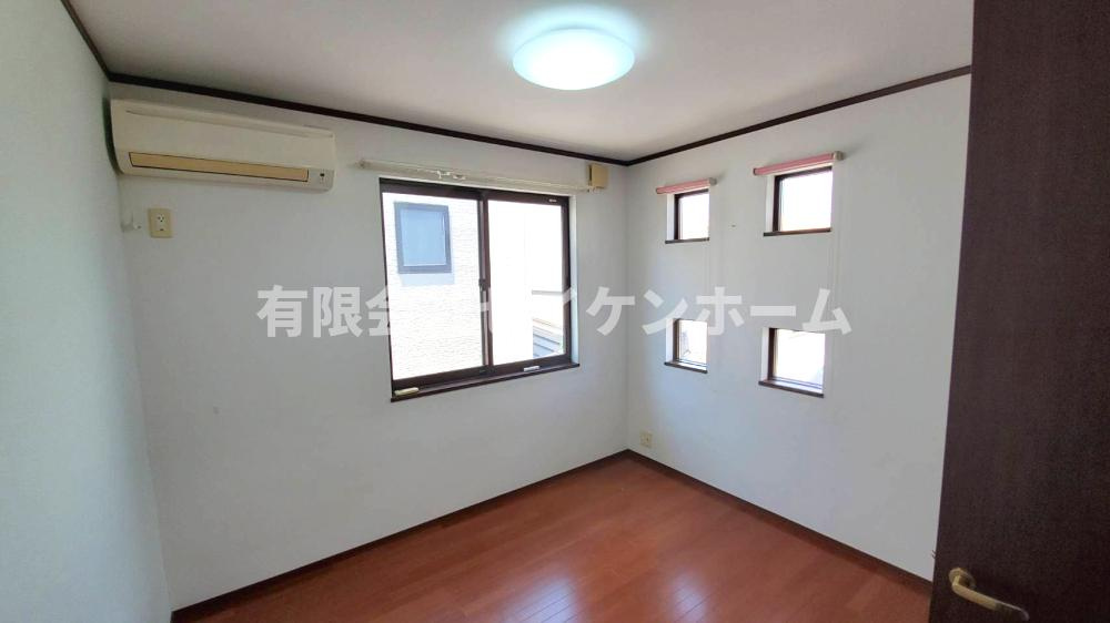 深谷市宿根　中古戸建　トヨタホ－ム様施工の洋室