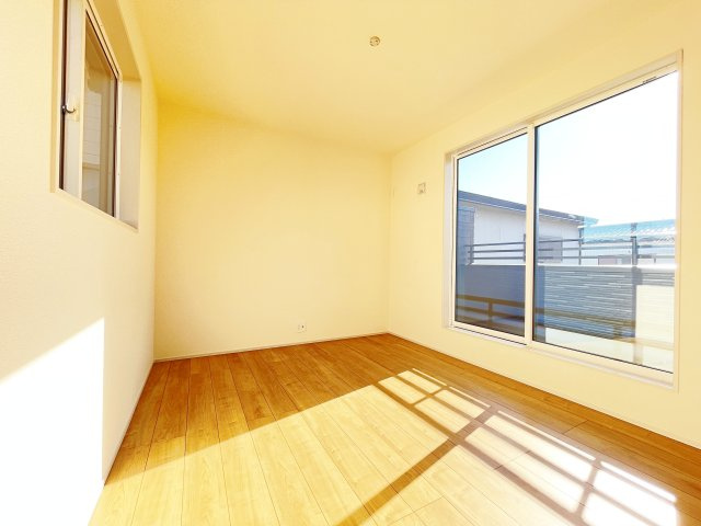 新築戸建・建売　桐生市広沢町1丁目　BLOOMING GRADEN　全1棟の洋室