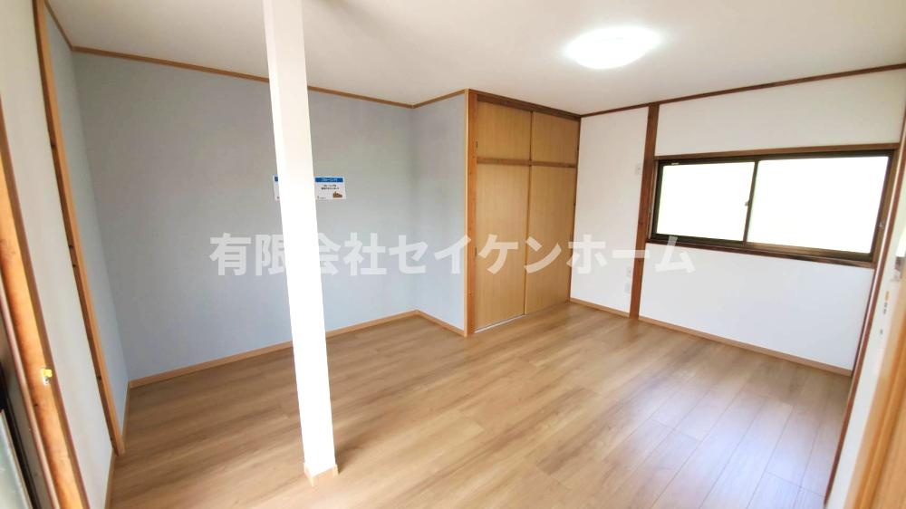 深谷市中瀬　中古戸建の洋室