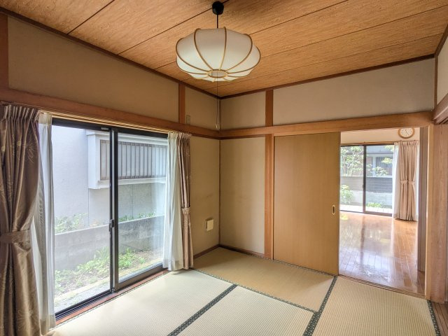 書写一戸建 3LDKの和室