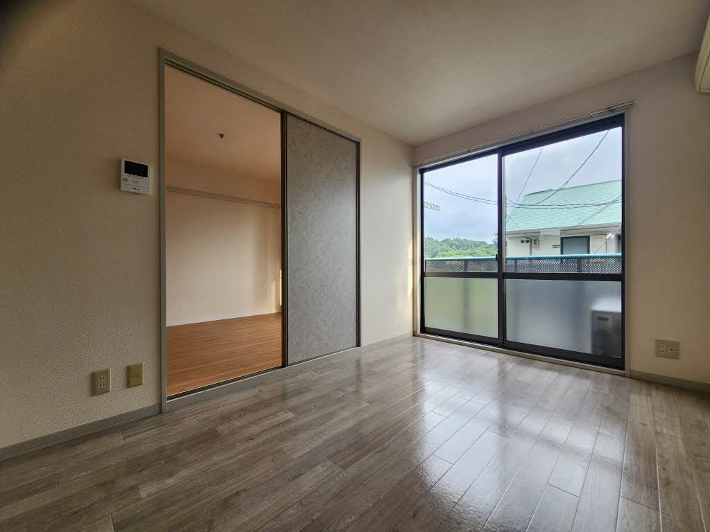 カーサ栄照の居間・リビング