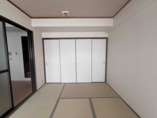 グランディア　ミ・アモーレ鈴蘭台の和室