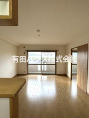 【居間・リビング】 | 寺ノ元レジデンス | キッチンからお部屋を見渡せます