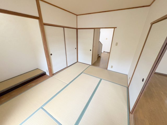 東生駒さつき台ローレルコートの和室