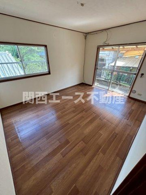 【寝室】 | 南野２丁目貸家